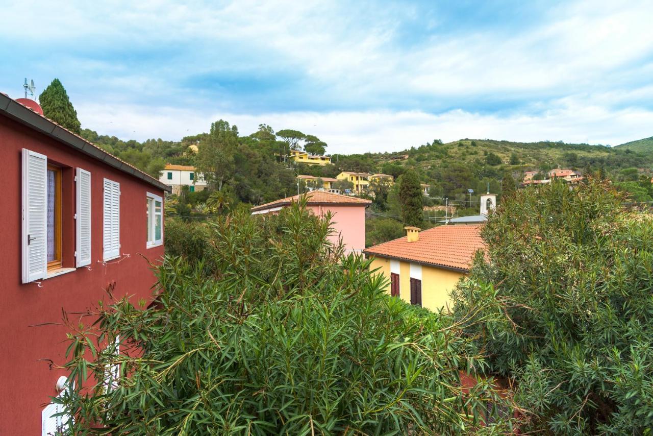 Appartamenti La Baia Lido Portoferraio Exterior photo